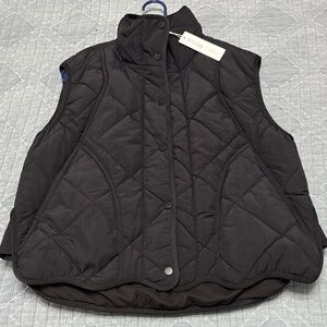 Blue ivy Women's Black Quilted Vest